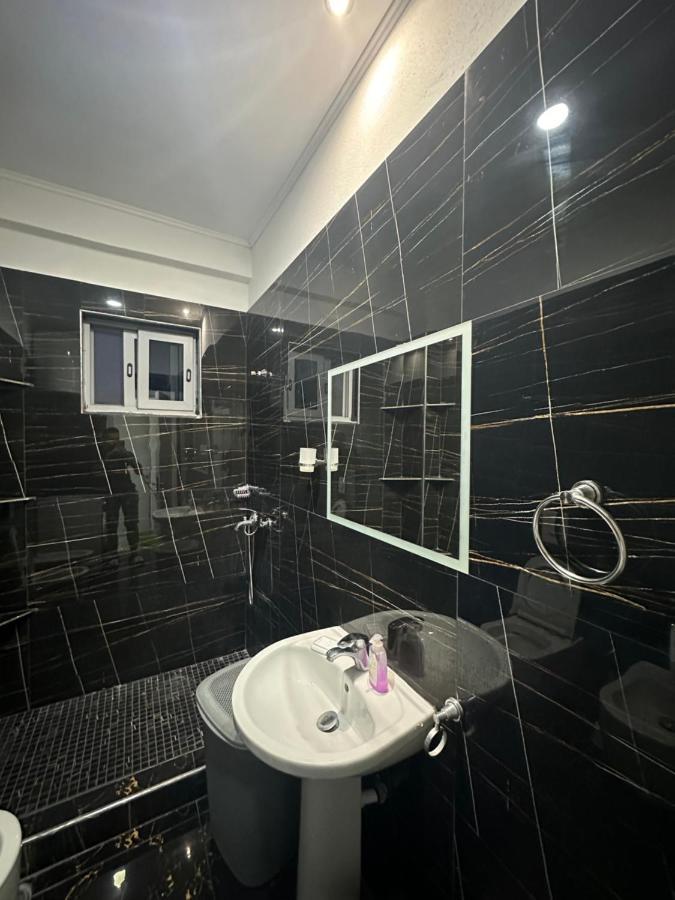 شقة Stone City Apartament Gjirokastër المظهر الخارجي الصورة